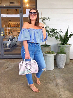 Cute first date outfit plus size: Cocktail Dresses,  T-Shirt Outfit,  Date Outfits,  Street Style,  White And Blue Outfit  