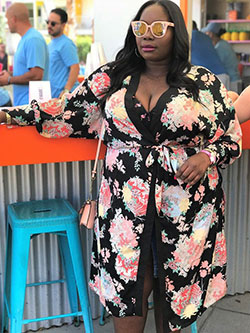 Colour combination shoulder, coachella valley music and arts festival: Street Style,  Plus size outfit  