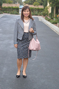 White vogue ideas with polka dot, grey short blazer: White Outfit,  Street Style,  Skirt Outfits,  Skirt Outfit Ideas  