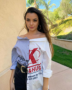 white trendy clothing ideas with t-shirt, instagram photoshoot, Natural Lips: White T-Shirt,  TikTok Star Vanessa Merrell  