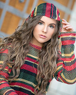 Piper Rockelle beanie colour outfit ideas 2020, Lips Smile, knit cap: Knit cap,  Piper Rockelle Instagram  