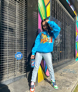 Turquoise and yellow jeans, model photography, Cool Attitude Girls: Turquoise And Yellow Outfit,  Hailey Orona Instagram  