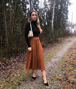 brown colour combination with dress, Long Layered Hair, outfit designs: Casual Outfits,  Brown Outfit  