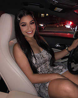 Alondra Mendoza smooth legs, legs pic, Easy Long Hairstyles: Long hair,  Sexy Outfits,  Instagram girls,  Hot Dresses  