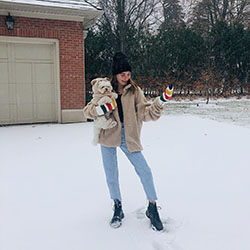 Lauren Orlando jacket, fur colour outfit, cute girls photos: jacket,  Lauren Orlando Instagram  