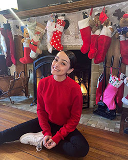 Hailey Orona, christmas, sitting, wool: Hailey Orona Instagram  