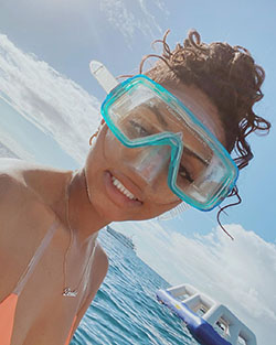 Daniella Perkins eyewear, personal protective equipment, diving equipment: Daniella Perkins Instagram  