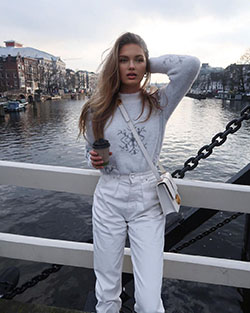 white colour ideas with jeans, photoshoot ideas, photography for girl: White Jeans,  Instagram girls  