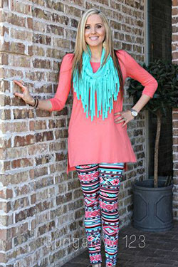 Turquoise and orange outfit ideas with trousers, leggings, tights: Street Style,  Turquoise And Orange Outfit,  Legging Outfits  