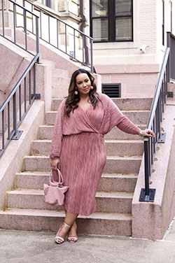 Fashion collection monochromatic looks plus plus size clothing, plus size model: Date Outfits,  Street Style,  Pink Outfit  