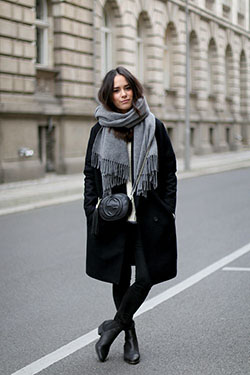 Style outfit black coat outfits black and white, winter clothing: winter outfits,  Street Style,  Black And White,  Classy Winter Dresses  