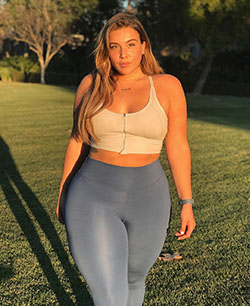 Stephanie Viada Instagram Model Claims Tinder Banned active pants, sportswear, trousers colour dress: Crop top,  Sportswear,  Active Pants,  Instagram girls,  Trousers,  Yoga pants,  Sports Pants  