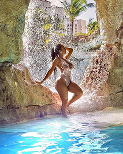 Aylen Alvarez bikini swimwear dress for women, having fun: swimwear,  Swimming pool,  Instagram girls  