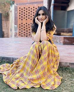 Yellow and brown dress formal wear, wardrobe ideas: Formal wear,  Yellow And Brown Outfit,  Alishbah Anjum Instagram  