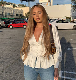 white outfit style with jeans, blond hairs pic, Hairstyles For Long Hair: White Jeans  