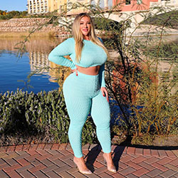 Electric blue and turquoise sportswear, leggings, fine legs: Electric blue,  Electric Blue And Turquoise Outfit  