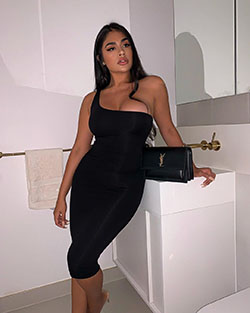 black colour outfit with cocktail dress, legs pic: Cocktail Dresses,  black dress,  Instagram girls,  Little Black Dress,  Black Cocktail Dress  