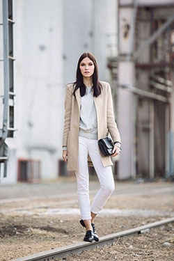 Black loafer outfits: Casual Outfits,  White Jeans,  White coat,  White Blazer,  White Trousers,  White Jacket,  White Top  
