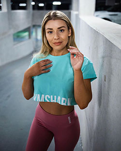 Turquoise and pink sportswear, fashion photoshoot, body muscle: Fashion Sports,  Turquoise And Pink Outfit  