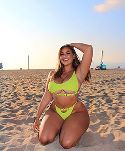 yellow matching outfit with lingerie, bikini, model photography: Instagram girls,  Yellow Bikini,  Thick Girls Bikini Pics  