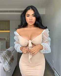 Maria Perez dress clothing ideas, female thighs, legs picture: Long hair,  Sexy Outfits,  Black hair,  Instagram girls,  Hot Dresses,  Cute Instagram Girls  