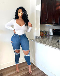 White and blue denim, jeans, legs pic: Instagram girls,  White And Blue Outfit  
