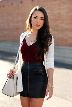 Leather mini leather skirt outfit: 