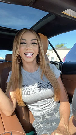 Brittany Renner photography ideas, blond hairs, Long Hair Women: Long hair,  Brown hair,  Blonde Hair,  Cute Instagram Girls  