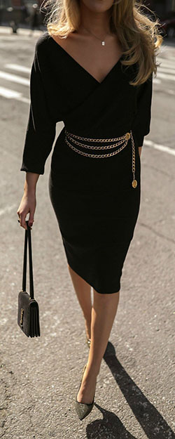 Gold chain belt black dress: Black Outfit,  Pencil skirt,  Hot Girls,  Street Style,  Little Black Dress  