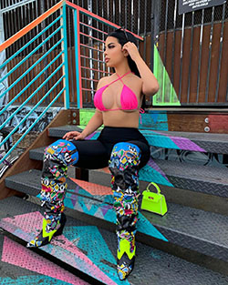 Valeria active pants, sportswear, leggings colour outfit, you must try: Sportswear,  Leggings,  Active Pants,  Instagram girls,  Yoga pants  