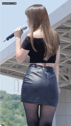 Outfit instagram with leather skirt, miniskirt, stocking: Hot Girls,  Leather skirt,  Long hair,  Leather Skirt Outfit  