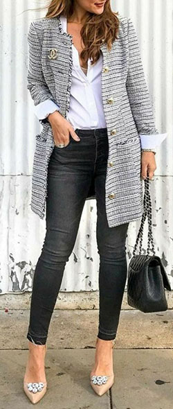 Casual chic winter outfits: winter outfits,  Business casual,  Casual Outfits  