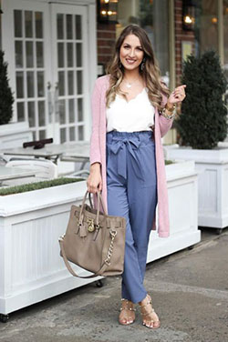 Pink paper bag pants outfit: Paper bag,  Street Style,  Brown And White Outfit,  Pant Outfits  