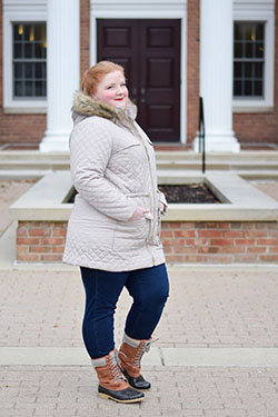 Plus size women winter boots: winter outfits,  White Outfit,  Snow boot,  Street Style,  Winter Outfit Ideas  