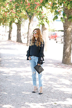 White colour outfit, you must try with leggings, blouse, denim: White Outfit,  Street Style,  Ripped Jeans  