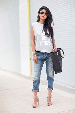 Outfits with baggy jeans wide leg jeans, street fashion: Ripped Jeans,  T-Shirt Outfit,  Street Style,  Casual Outfits,  Classy Fashion,  Boyfriend Pants  