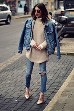 Colour outfit with jean jacket, trousers, sweater: Denim Outfits,  Jean jacket,  Street Style,  Turtleneck Sweater Outfits  