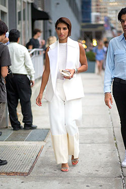 Sleeveless white pant suit women: Sleeveless shirt,  T-Shirt Outfit,  White Outfit,  Formal wear,  Street Style  