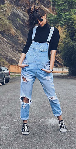 Cute Overall Outfit For Teens: Casual Outfits,  T-Shirt Outfit,  Street Style,  DENIM OVERALL  