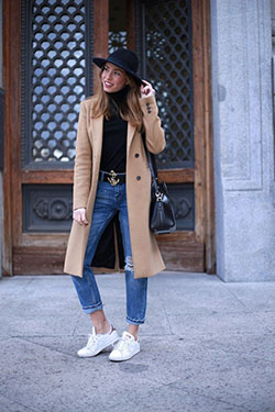 Outfit polo ralph lauren ralph lauren corporation, street fashion: Trench coat,  Street Style,  Ralph Lauren Corporation,  Classy Fashion  