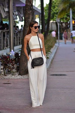 White trouser summer holiday outfit: Crop top,  Street Style,  Beige And White Outfit,  Holiday Outfit Ideas  