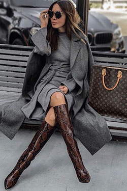 Brown colour outfit ideas 2020 with stocking, tights: fashion model,  Street Style,  Brown Outfit,  Brown Boots Outfits  