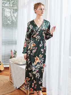 Clarissa Archer dress nightwear, day dress colour outfit, you must try: Kimono Outfit Ideas,  day dress,  Nightwear  