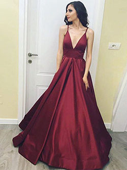 Colour outfit, you must try maroon prom dresses bridal party dress, bridesmaid dress: Evening gown,  Bridesmaid dress,  Ball gown,  fashion model,  Prom Dresses,  Haute couture,  Bridal Party Dress,  Maroon And Purple Outfit,  Maroon Outfit  