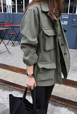 Colour combination with trench coat, trousers, overcoat: Trench coat,  Street Style,  Jacket Outfits  