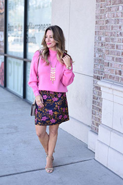 Magenta and purple vogue ideas with miniskirt, sweater, shorts: Street Style,  Skirt Outfits,  Magenta And Purple Outfit  