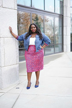 White and blue colour outfit ideas 2020 with pencil skirt, polka dot, jacket: Pencil skirt,  Street Style,  Plus size outfit,  White And Blue Outfit  