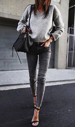 Sweater and jeans outfit heels: Business casual,  Jeans Outfit,  Street Style  
