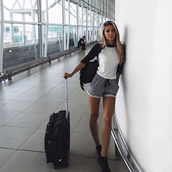White outfit ideas with shorts: Hot Girls,  White Outfit,  Airport Outfit Ideas  