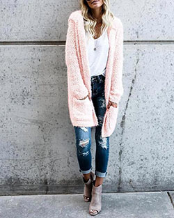 Winter outfit with long white cardigan: Street Style,  White And Pink Outfit,  Cardigan Outfits 2020,  Long Cardigans,  Cardigan,  Cardigan Jeans  